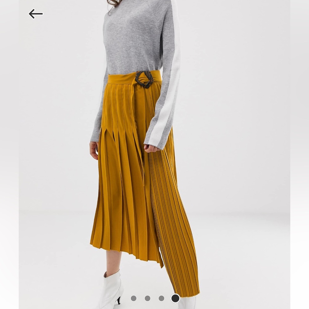 Wrap up asymmetrical pleated skirt - Picture 2 of 8